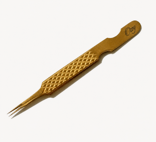 Ozzy Pretty PLS Lash Tweezer