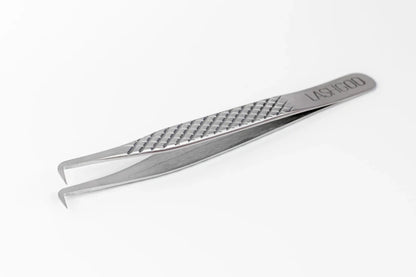 The Lashgod Lux Tweezer